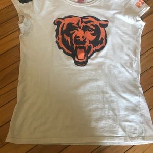 Chicago Bears vs pink T-shirt